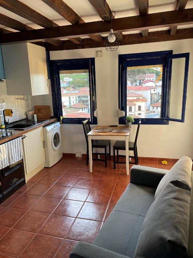 Casa De Pescadores Con Vistas Al Mar Cudillero Exterior foto